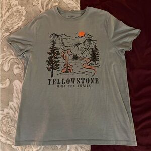 Goodfellow & Co Yellowstone Hike the Trails T-Shirt - Gray